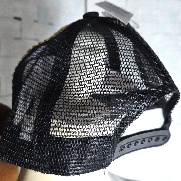 Rhinestone Cap Net Cap - Picture 4 of 6